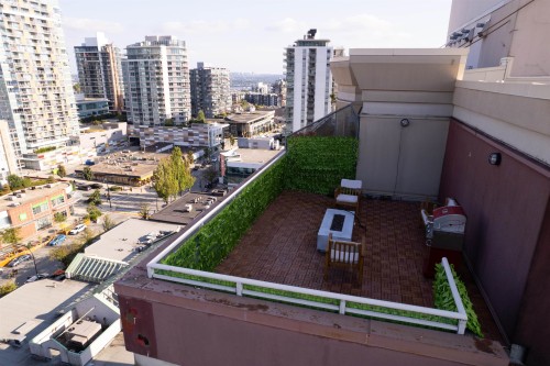 1604-121 15Th Street W, North Vancouver, BC 