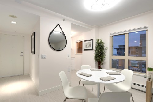 1604-121 15Th Street W, North Vancouver, BC 