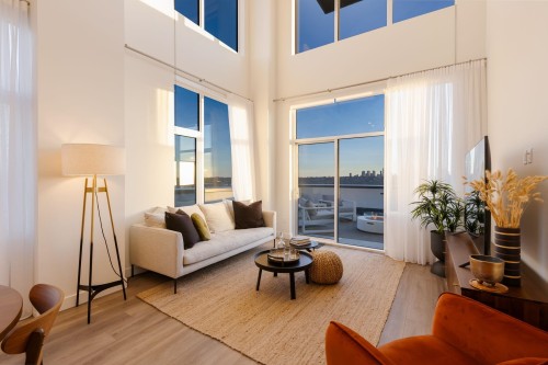 2201-4433 Alaska Street, Burnaby, BC 