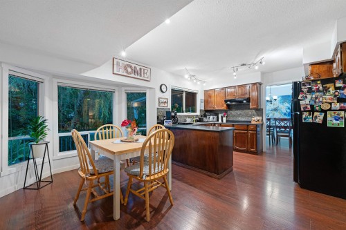 21034 Barker Avenue, Maple Ridge, BC 