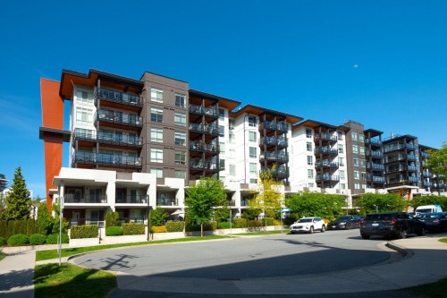 Th13-108 8Th Street E, North Vancouver, BC 