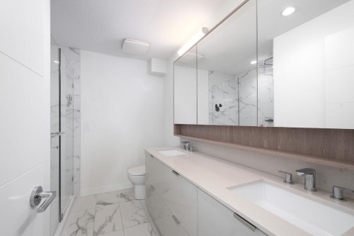 Th13-108 8Th Street E, North Vancouver, BC 