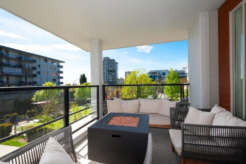 Th13-108 8Th Street E, North Vancouver, BC 