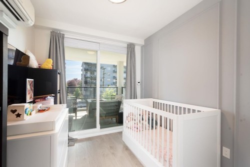 Th13-108 8Th Street E, North Vancouver, BC 