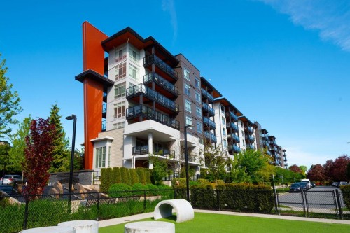 Th13-108 8Th Street E, North Vancouver, BC 