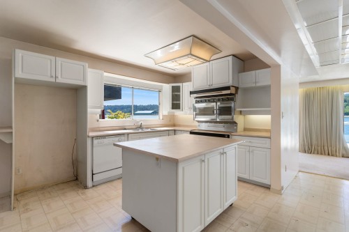 1208 Alderside Road, Port Moody, BC 