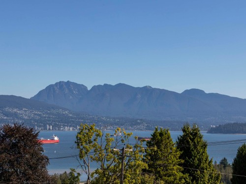 1937 Tolmie Street, Vancouver, BC 