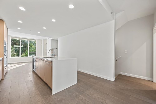 7-3483 Ross Drive, Vancouver, BC 