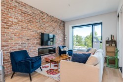 307-83 Moody Street  Port Moody, BC V3H 0K7