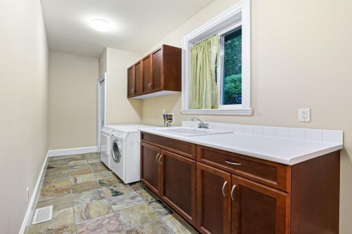 1605 Chippendale Road, West Vancouver, BC 