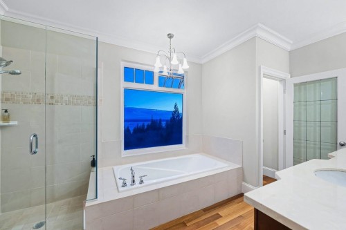 1605 Chippendale Road, West Vancouver, BC 