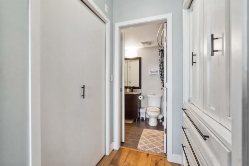 201-14300 Riverport Way, Richmond, BC 