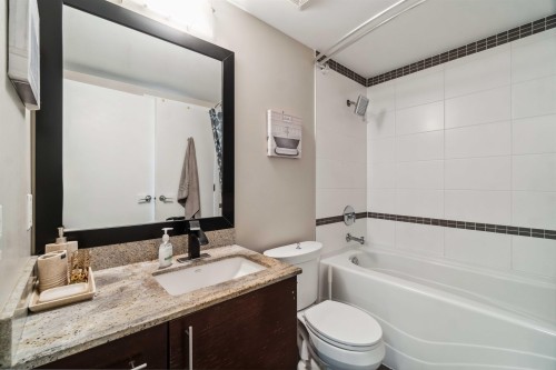 201-14300 Riverport Way, Richmond, BC 