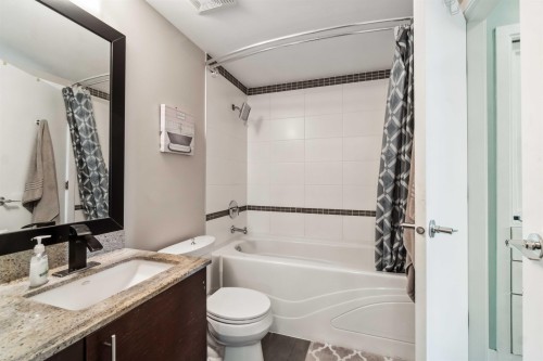 201-14300 Riverport Way, Richmond, BC 