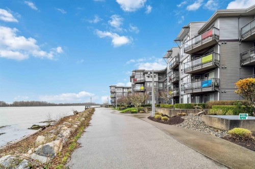 201-14300 Riverport Way, Richmond, BC 