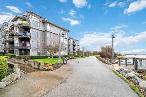 201-14300 Riverport Way, Richmond, BC 