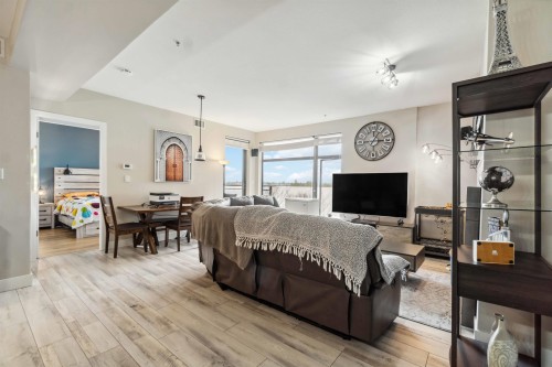 201-14300 Riverport Way, Richmond, BC 