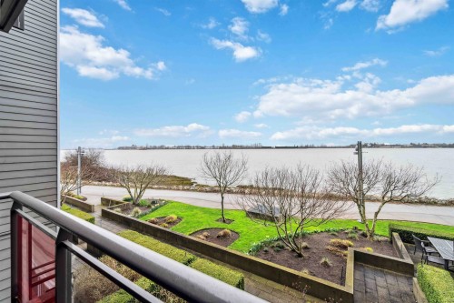 201-14300 Riverport Way, Richmond, BC 