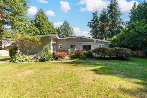8 Halss Crescent, Vancouver, BC 