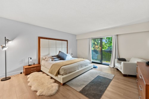 8 Halss Crescent, Vancouver, BC 