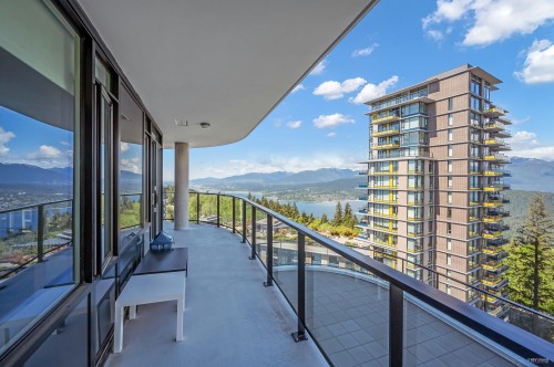 1201-8761 University Crescent, Burnaby, BC 