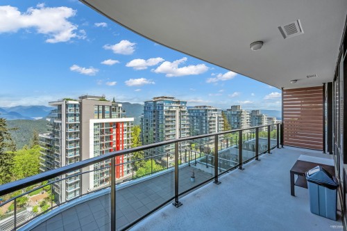 1201-8761 University Crescent, Burnaby, BC 