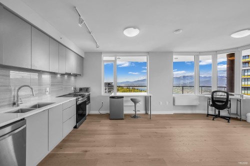 1201-8761 University Crescent, Burnaby, BC 