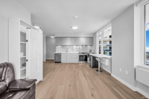 1201-8761 University Crescent, Burnaby, BC 