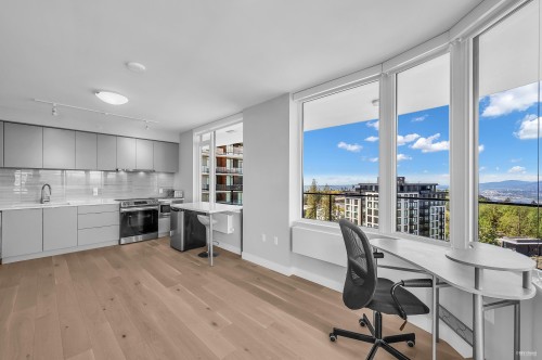 1201-8761 University Crescent, Burnaby, BC 