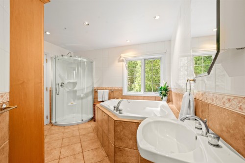 4622 Cove Cliff Road, North Vancouver, BC 