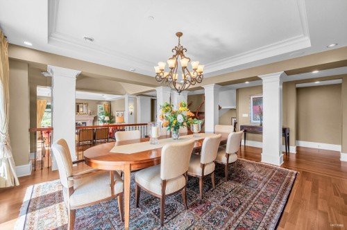 2495 Hudson Court, West Vancouver, BC 