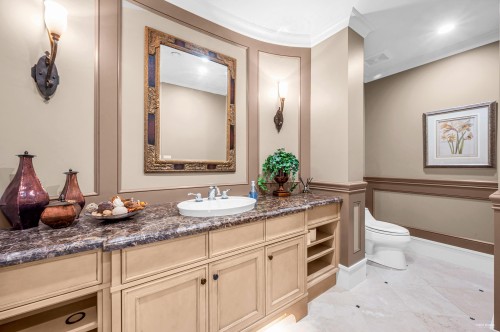 2495 Hudson Court, West Vancouver, BC 