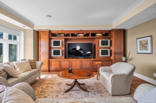 2495 Hudson Court, West Vancouver, BC 