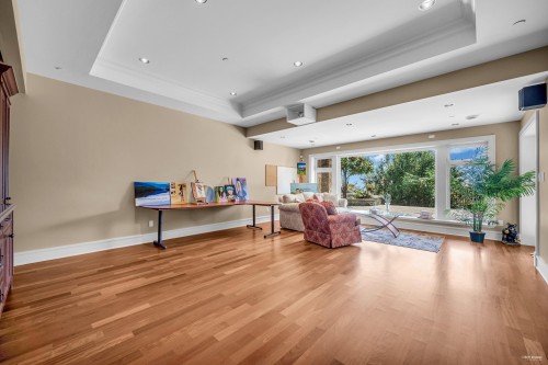 2495 Hudson Court, West Vancouver, BC 