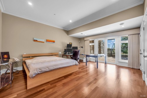 2495 Hudson Court, West Vancouver, BC 