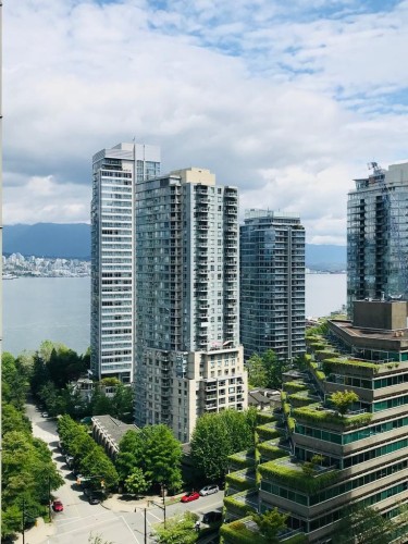 2201-1328 Pender Street W, Vancouver, BC 