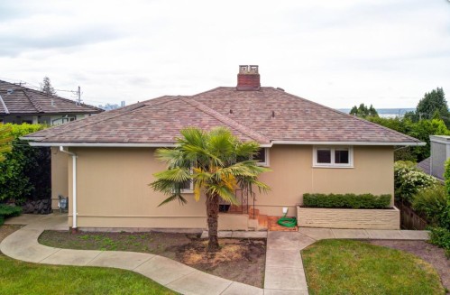 1530 Nelson Avenue, West Vancouver, BC 