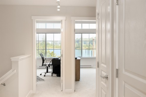 2-5551 Admiral Way, Delta, BC 