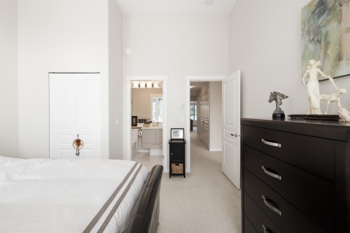 2-5551 Admiral Way, Delta, BC 