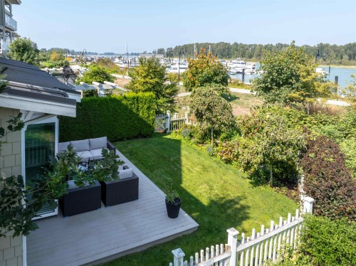 2-5551 Admiral Way, Delta, BC 