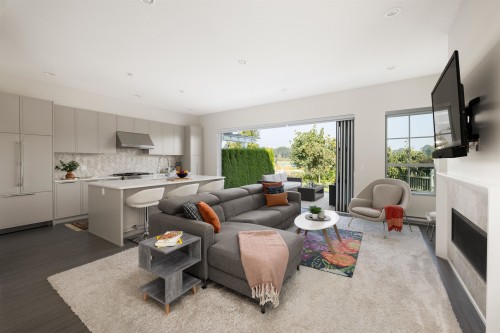 2-5551 Admiral Way, Delta, BC 