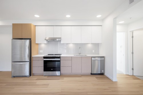 400-37994 Second Avenue, Squamish, BC 