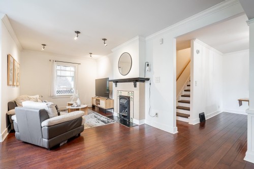 202 Seventh Street, New Westminster, BC 