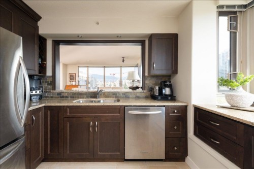 802-1405 12Th Avenue W, Vancouver, BC 