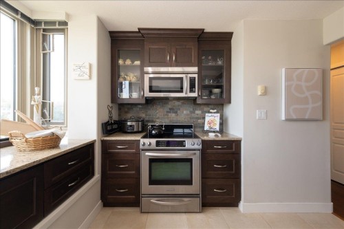 802-1405 12Th Avenue W, Vancouver, BC 