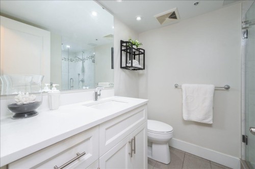 802-1405 12Th Avenue W, Vancouver, BC 