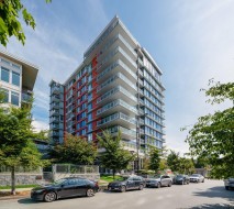 605-3281 Kent Avenue North E Vancouver, BC V5S 0C4