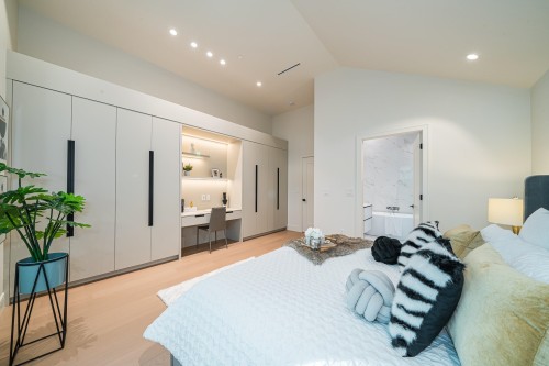 3847 26Th Avenue W, Vancouver, BC 