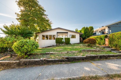 4325 Mahon Avenue, Burnaby, BC 