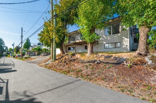 4325 Mahon Avenue, Burnaby, BC 